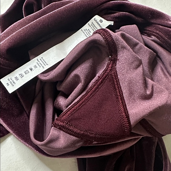 Lululemon Wunder Lounge High-Rise Tight 28" *Velvet Size 4 - Picture 7 of 10
